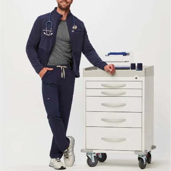 Figs Men's Navy Cairo Zip Fly Cargo Scrub Pants Size S/Short - Picture 11 of 11